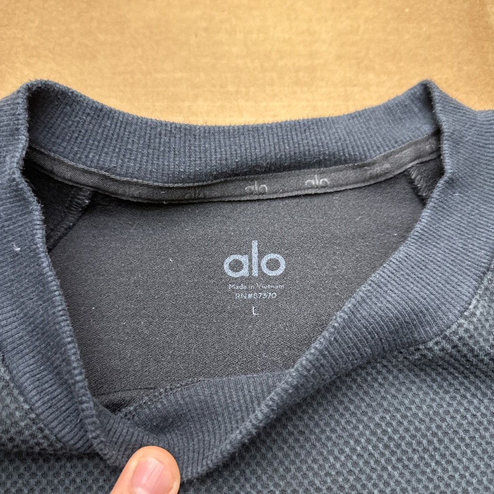 Alo Yoga Waffle Knit Crewneck Shirt Mens Sz L Black Long Sleeve Pullover Thermal - Picture 2 of 6